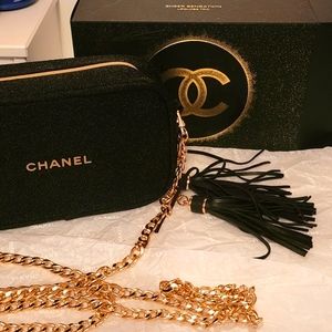 2020 CHANEL make up bag